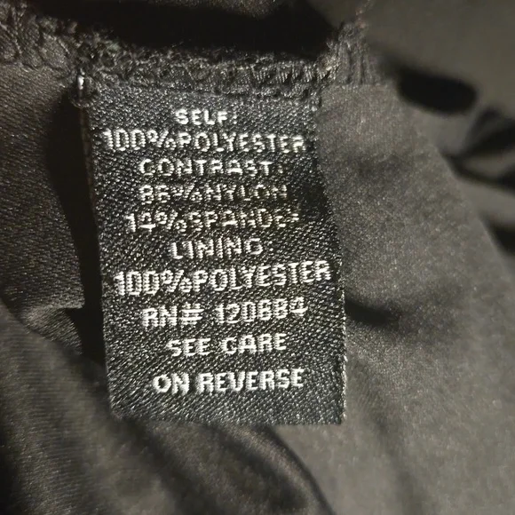 Torrid dress w/ lace accent, size 0 - Picture 6 of 6